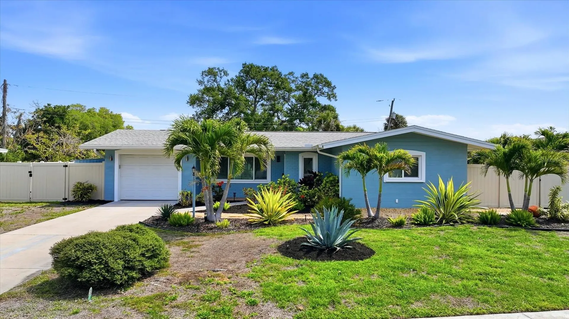 2486 Breakwater Circle Sarasota FL 34231