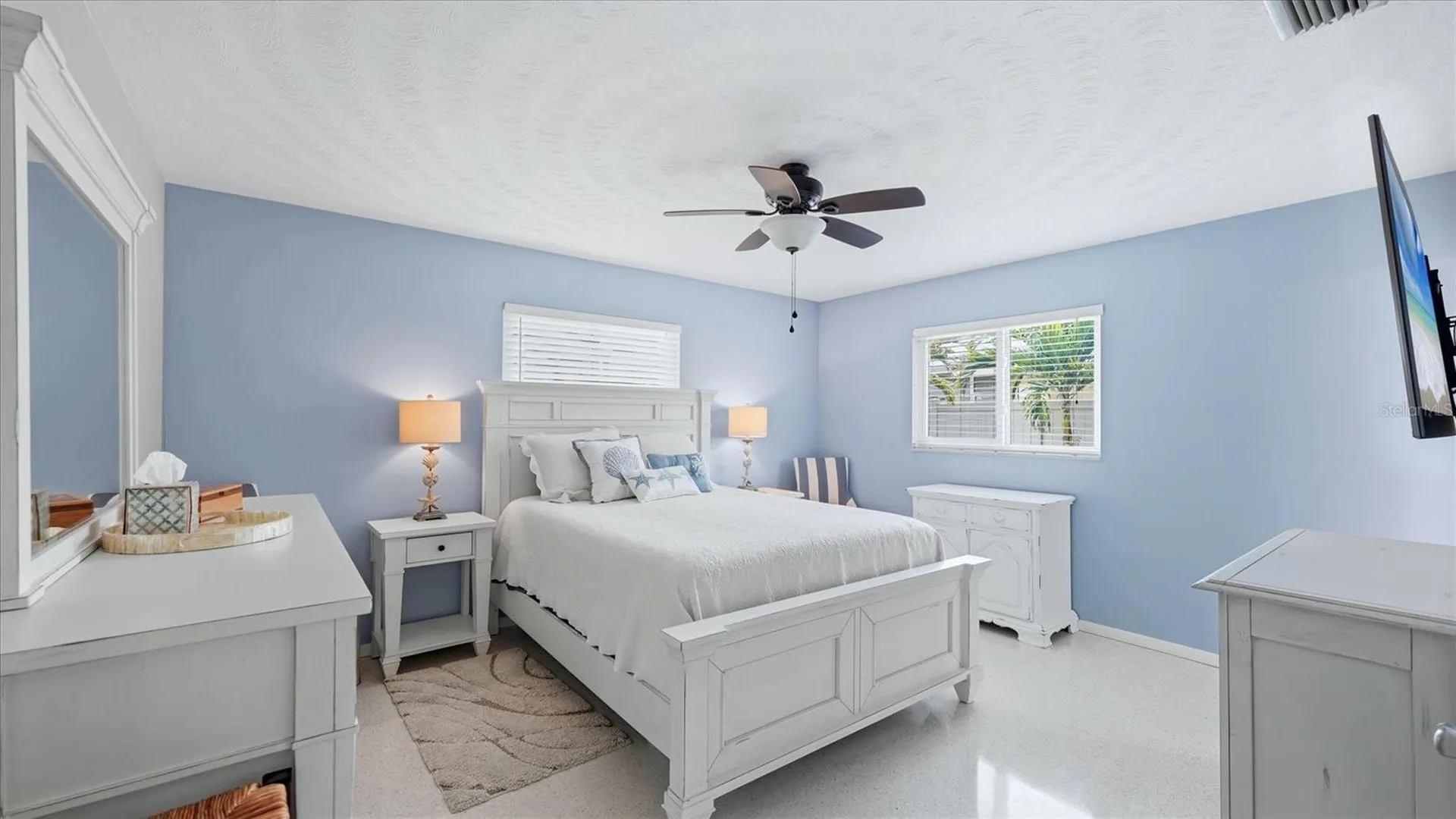 2486 Breakwater Circle Sarasota FL 34231