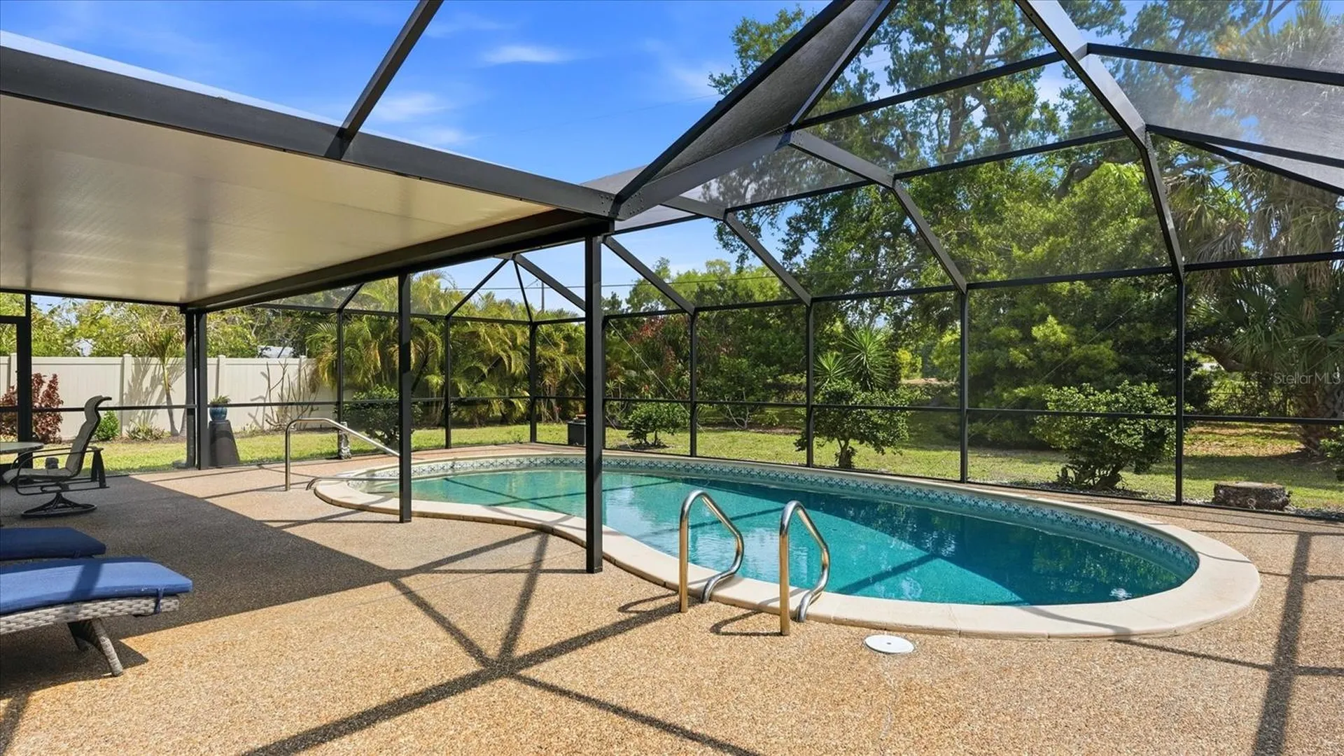 2486 Breakwater Circle Sarasota FL 34231