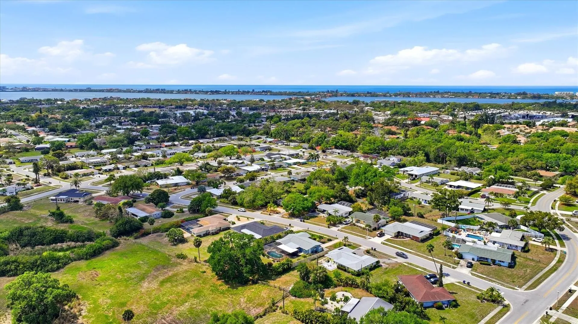 2486 Breakwater Circle Sarasota FL 34231
