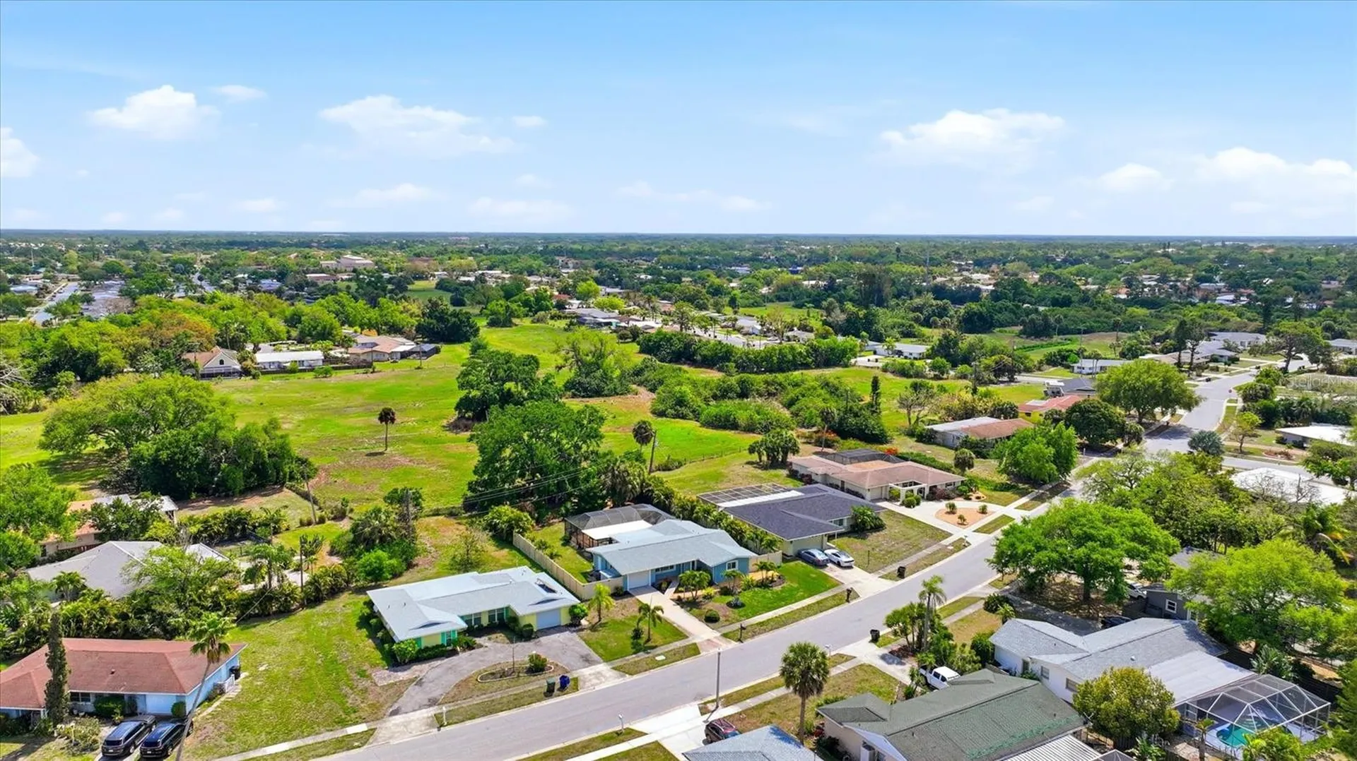 2486 Breakwater Circle Sarasota FL 34231