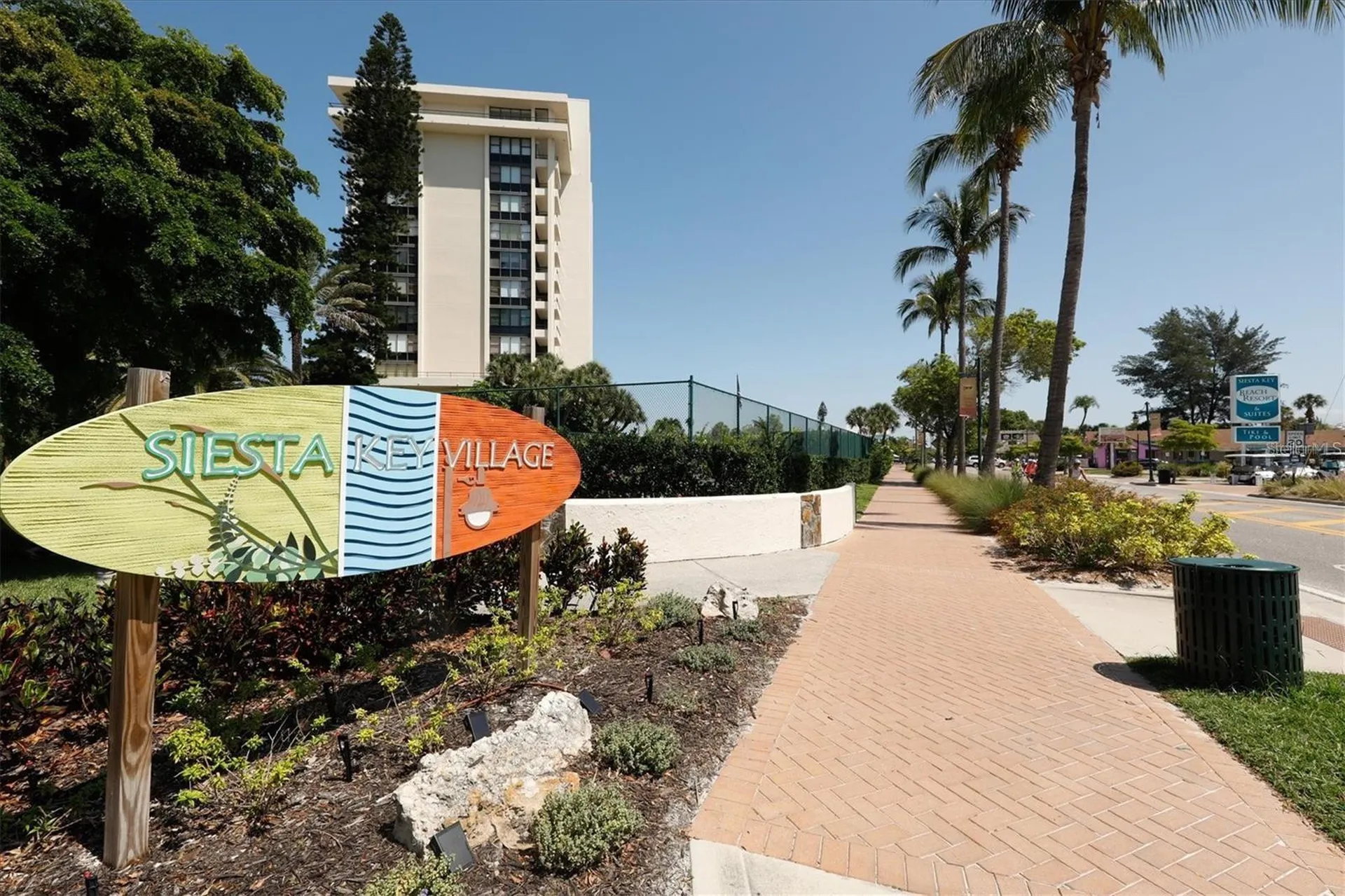 2486 Breakwater Circle Sarasota FL 34231