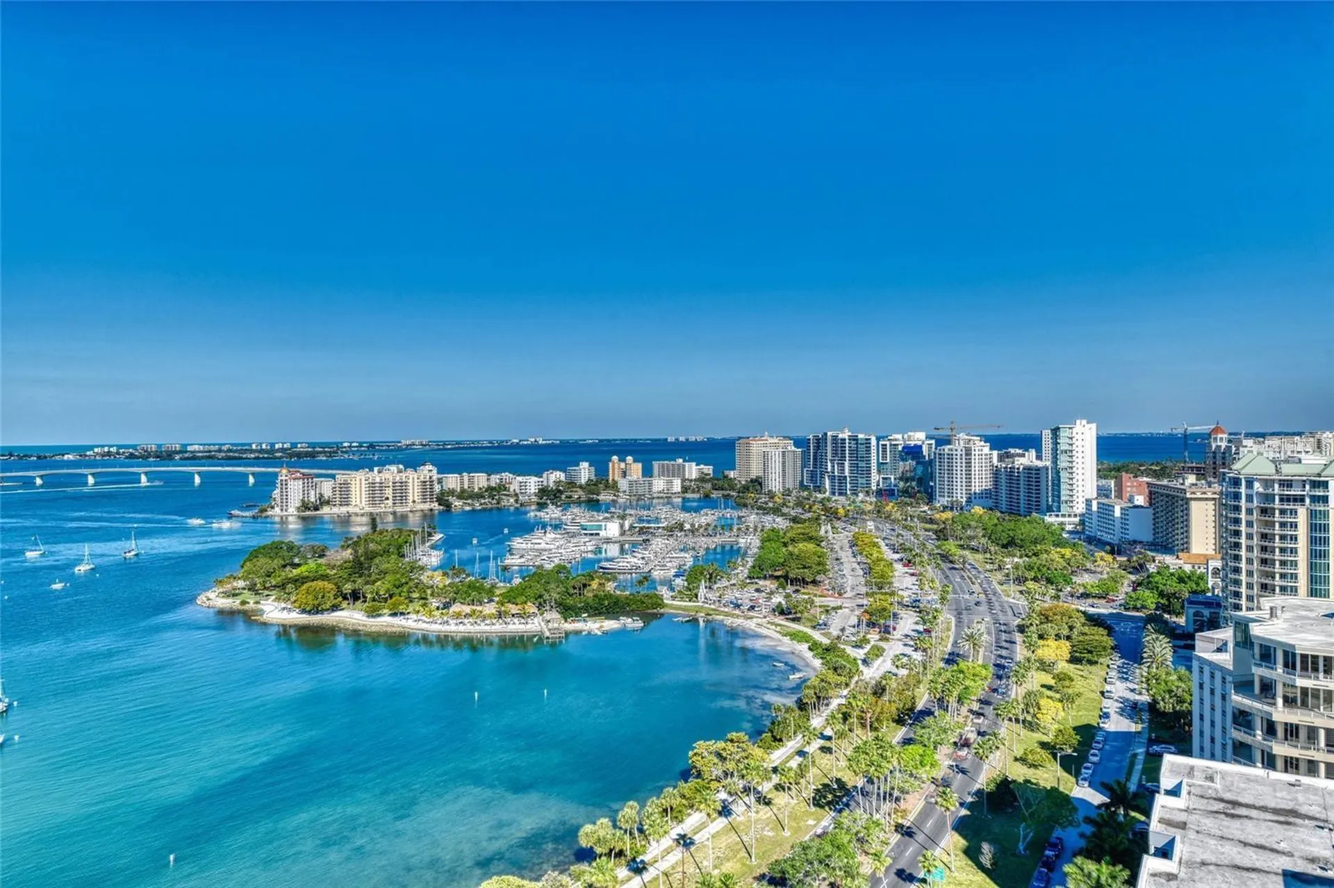 2486 Breakwater Circle Sarasota FL 34231
