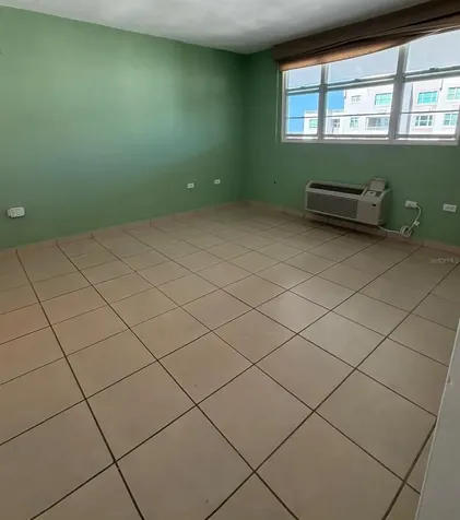 Cond. Torres Del Escorial 4002 Ave. Jose De Diego Carolina PR 00984