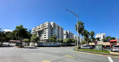 Cond. Torres Del Escorial 4002 Ave. Jose De Diego Carolina PR 00984