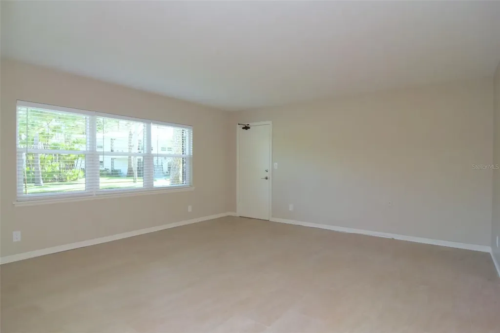 606 12th Avenue NE St Petersburg FL 33701