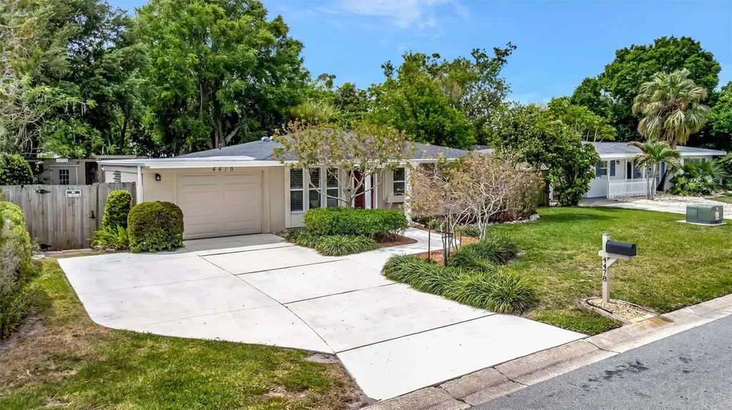 4478 Coco Ridge Circle Sarasota FL 34233