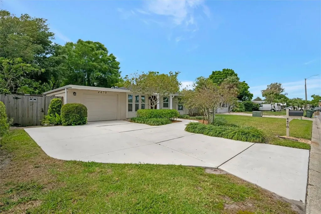 4478 Coco Ridge Circle Sarasota FL 34233