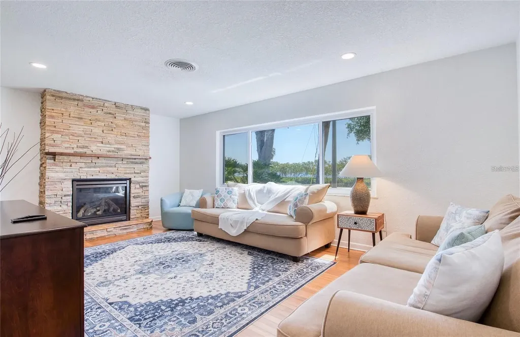 775 S Bayshore Boulevard Safety Harbor FL 34695