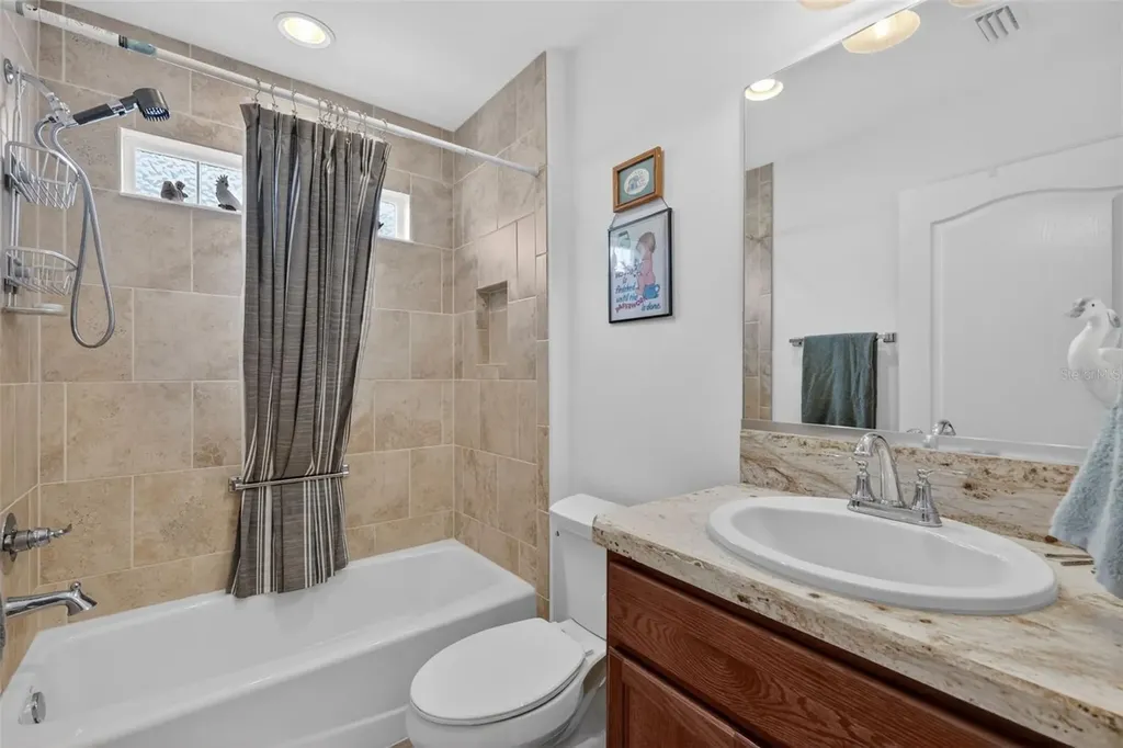 11367 Laufersky Lane Oxford FL 34484