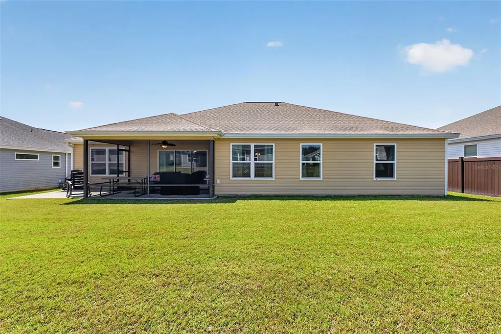 11367 Laufersky Lane Oxford FL 34484