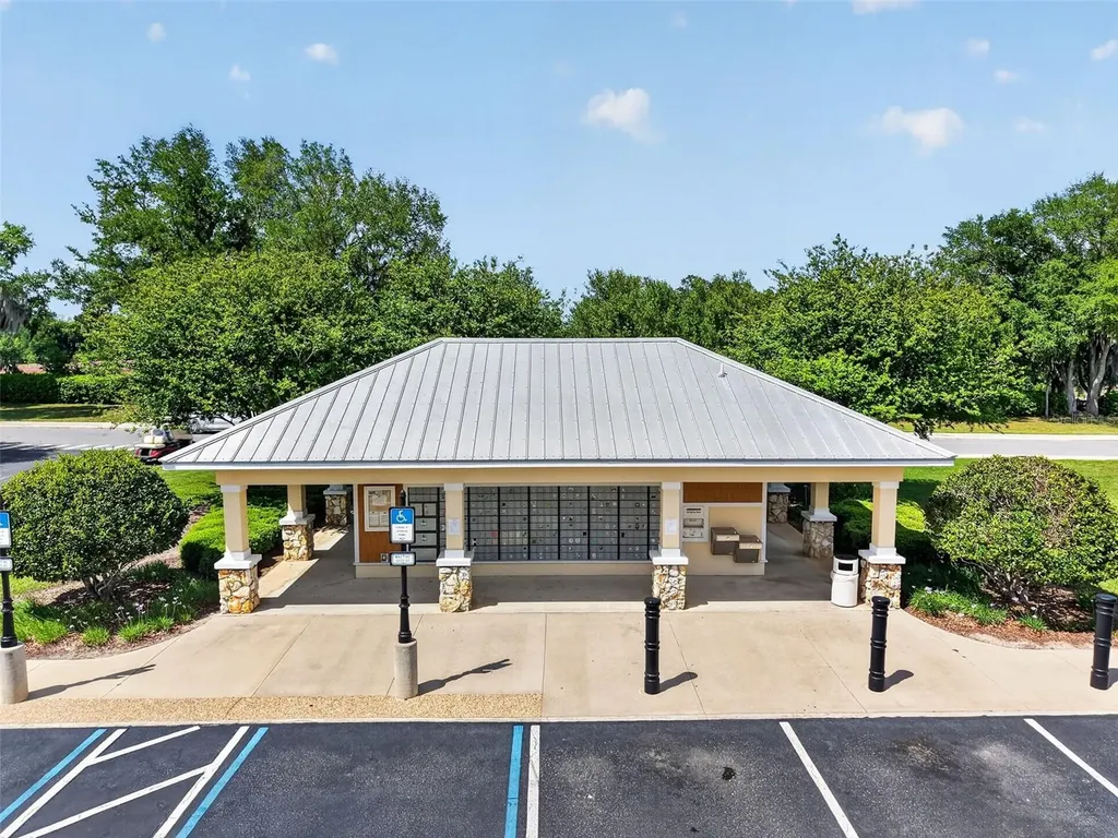 11367 Laufersky Lane Oxford FL 34484