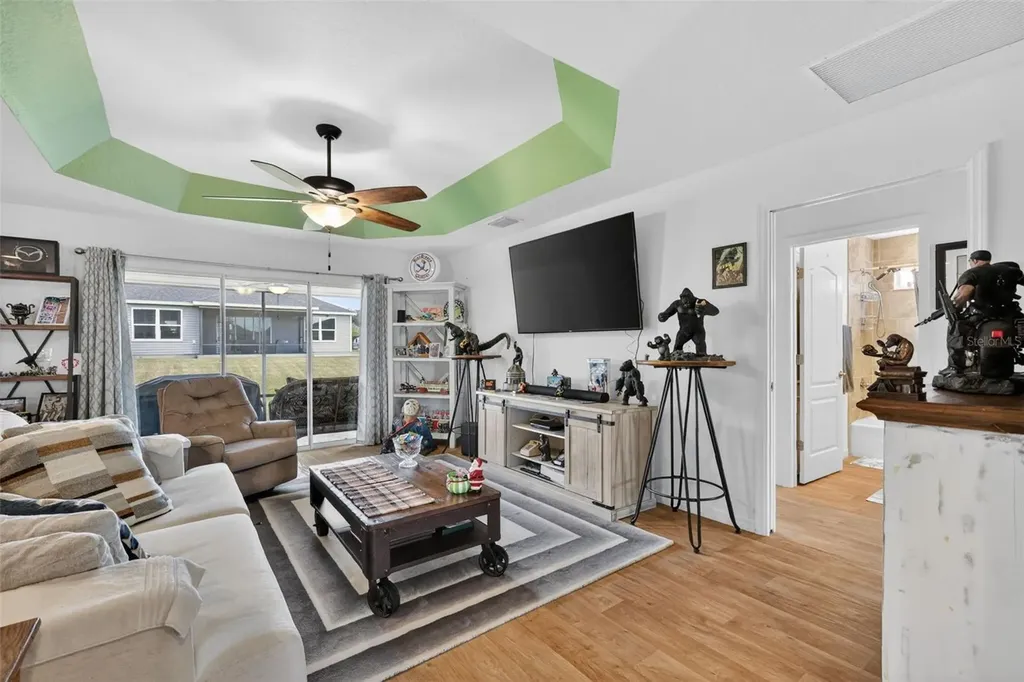 11367 Laufersky Lane Oxford FL 34484