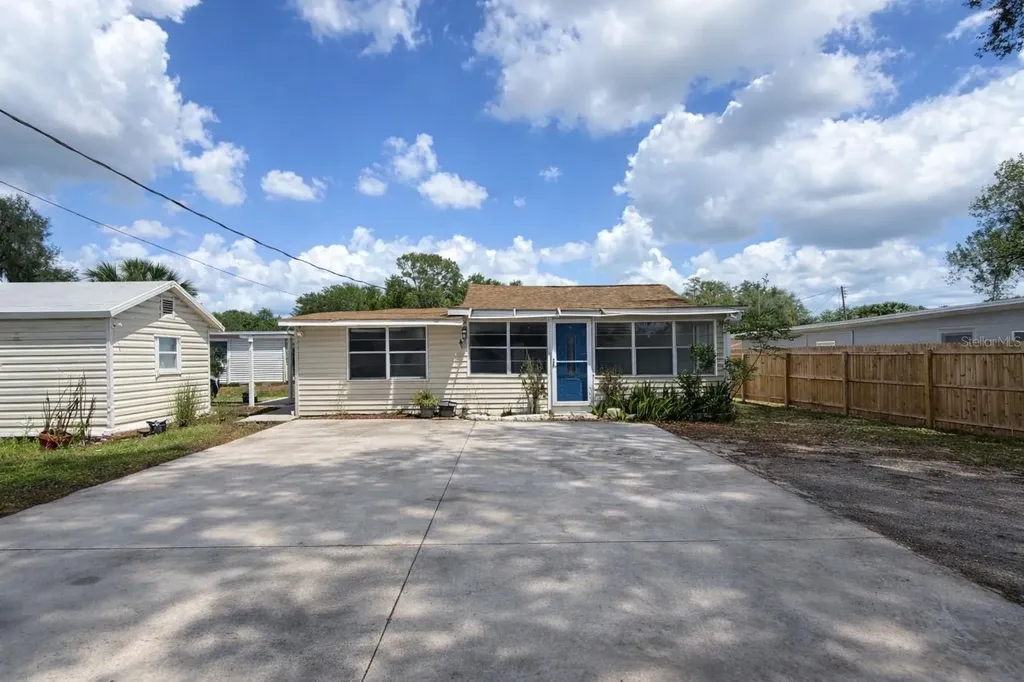 408 Longfellow Boulevard Lakeland FL 33801