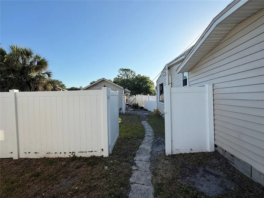 408 Longfellow Boulevard Lakeland FL 33801
