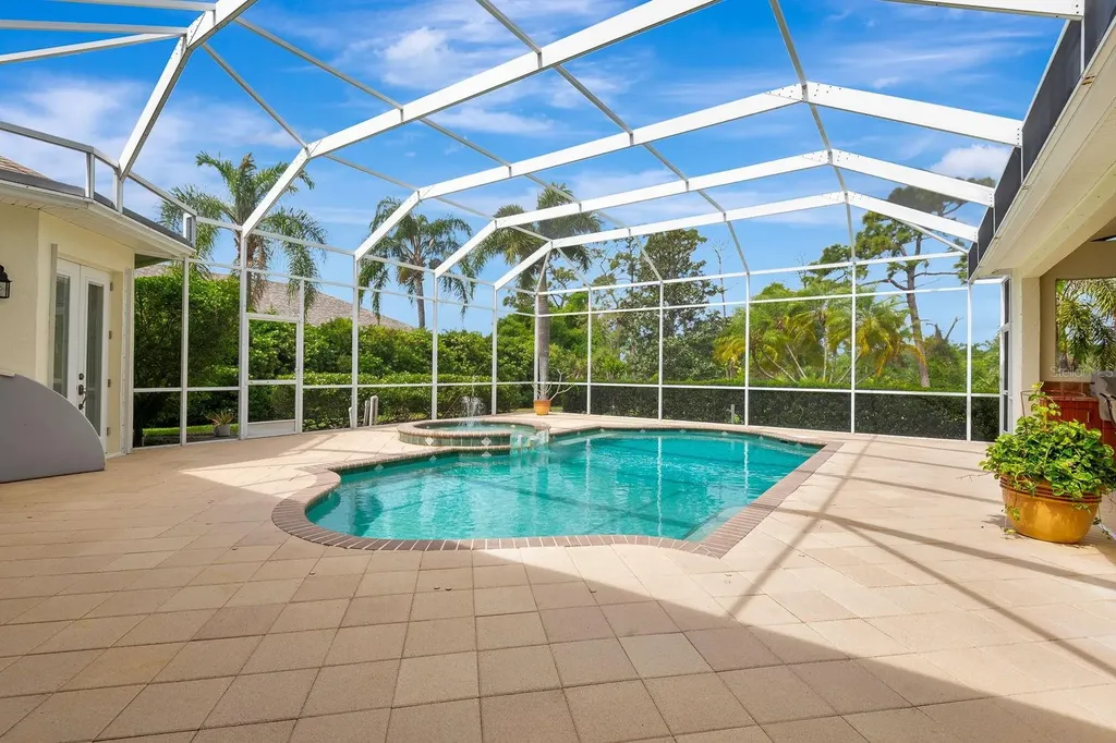 10005 Cherry Hills Avenue Circle Bradenton FL 34202
