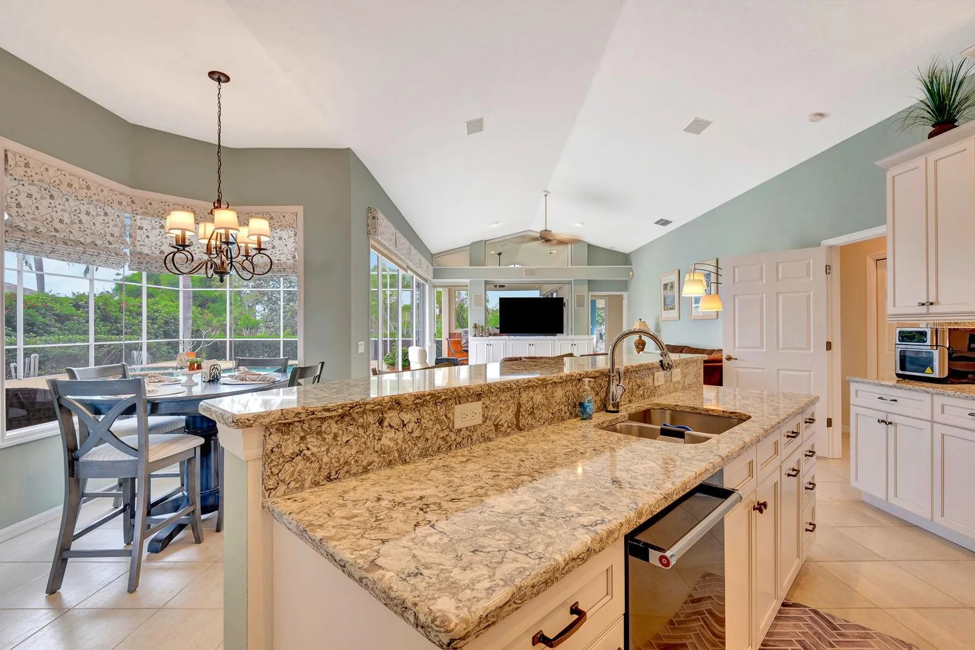 10005 Cherry Hills Avenue Circle Bradenton FL 34202