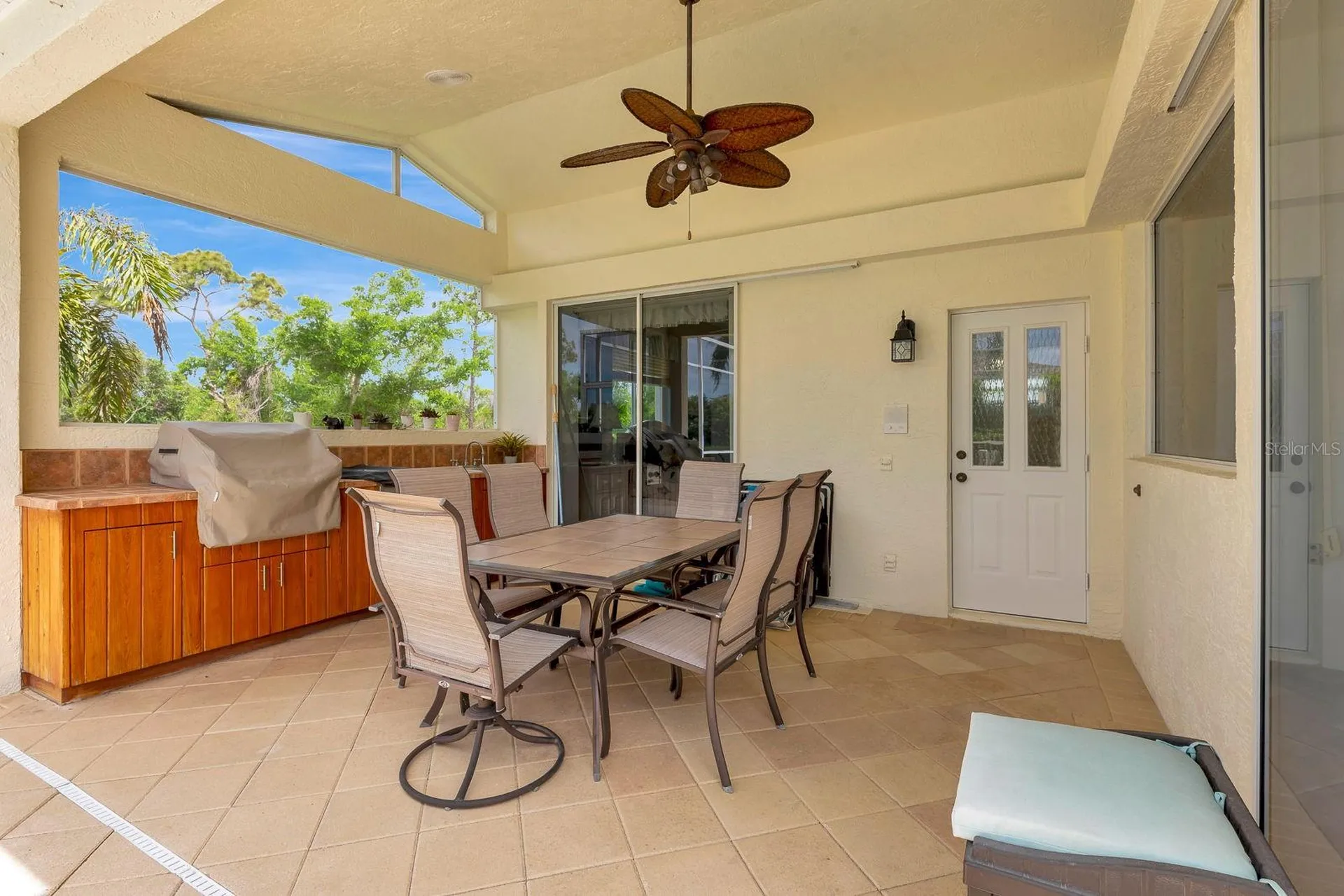 10005 Cherry Hills Avenue Circle Bradenton FL 34202