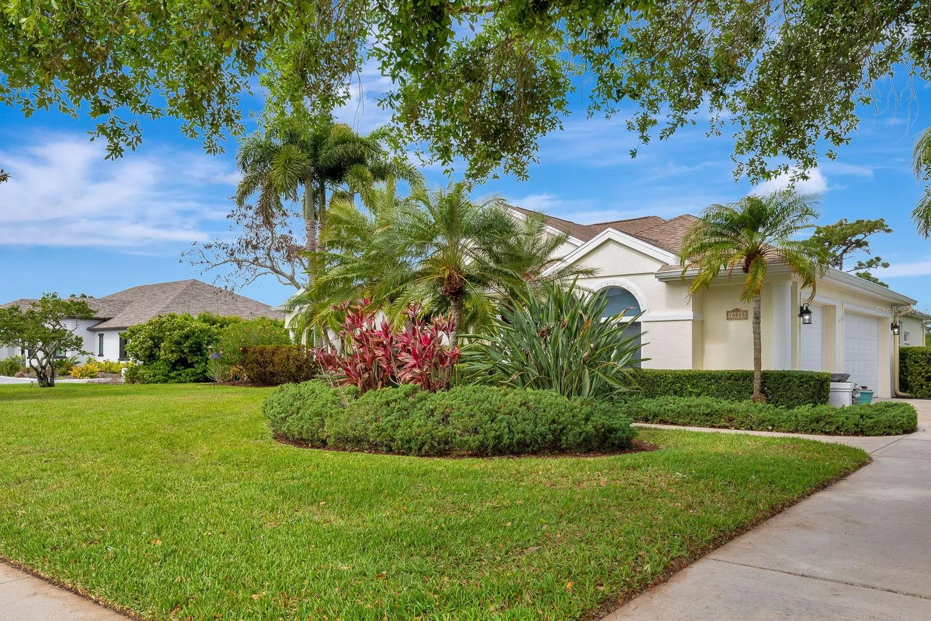 10005 Cherry Hills Avenue Circle Bradenton FL 34202