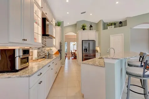 10005 Cherry Hills Avenue Circle Bradenton FL 34202