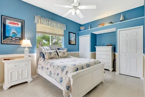 10005 Cherry Hills Avenue Circle Bradenton FL 34202