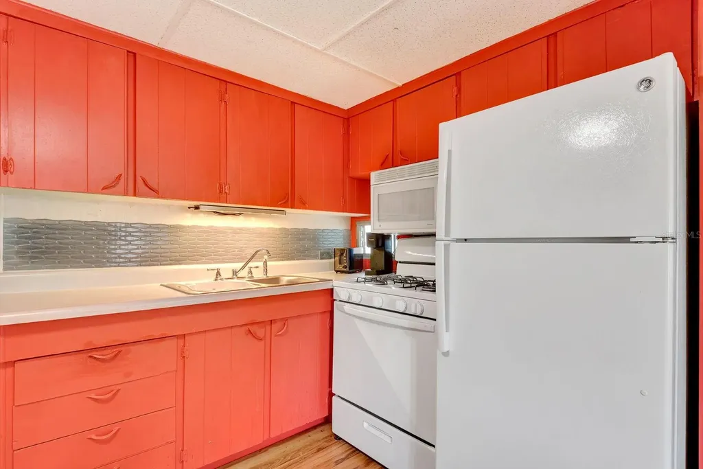 515 50th Avenue Terrace W Bradenton FL 34207