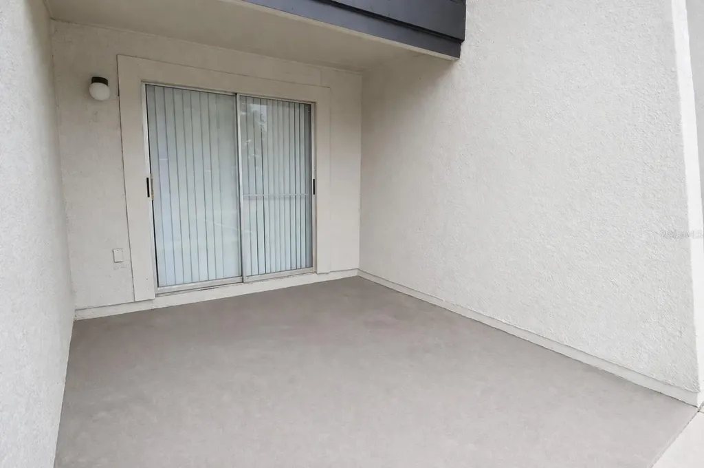 8425 Cerro Circle Tampa FL 33617