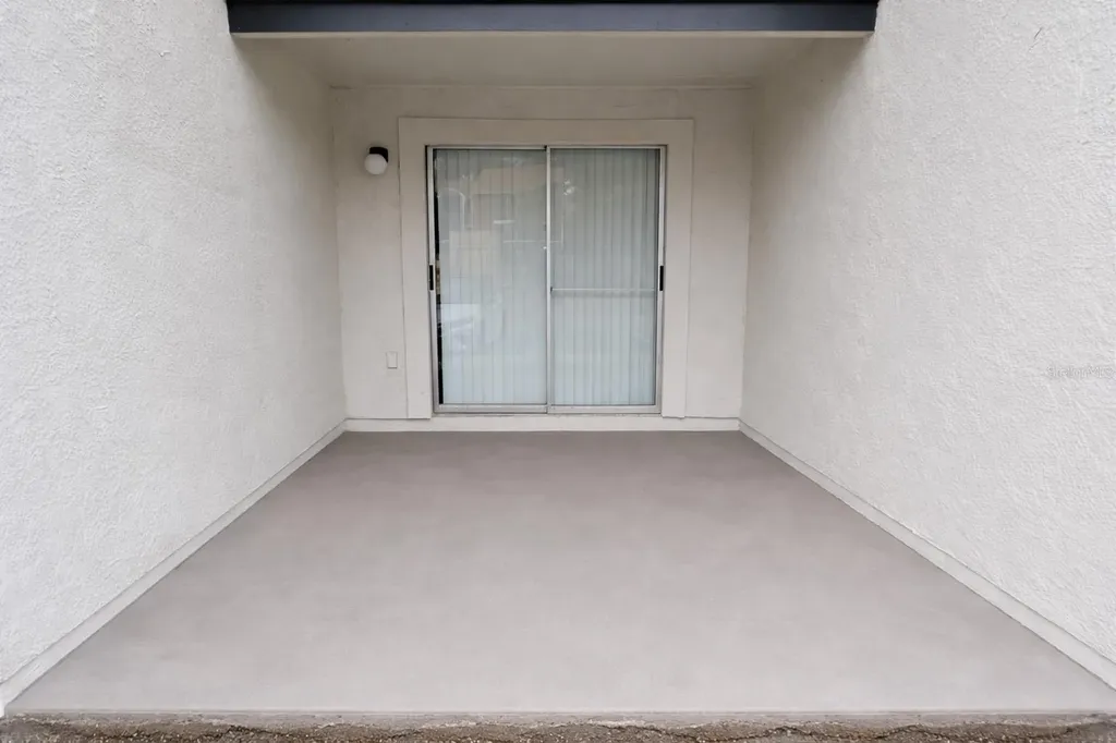 8425 Cerro Circle Tampa FL 33617