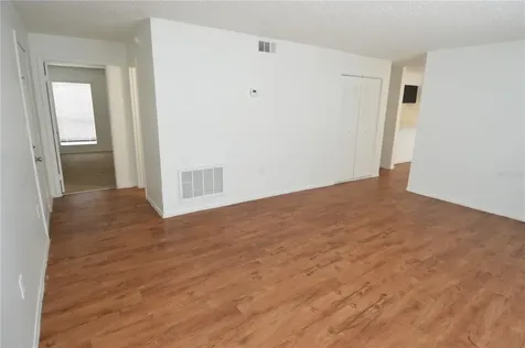 8425 Cerro Circle Tampa FL 33617