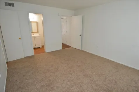 8425 Cerro Circle Tampa FL 33617