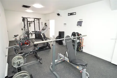 8425 Cerro Circle Tampa FL 33617