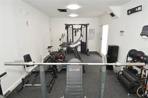 8425 Cerro Circle Tampa FL 33617