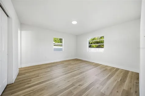 5112 11th Avenue W Bradenton FL 34209