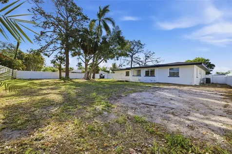 5112 11th Avenue W Bradenton FL 34209
