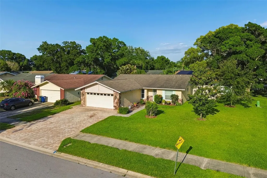 477 Orkney Court Dunedin FL 34698