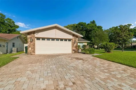 477 Orkney Court Dunedin FL 34698