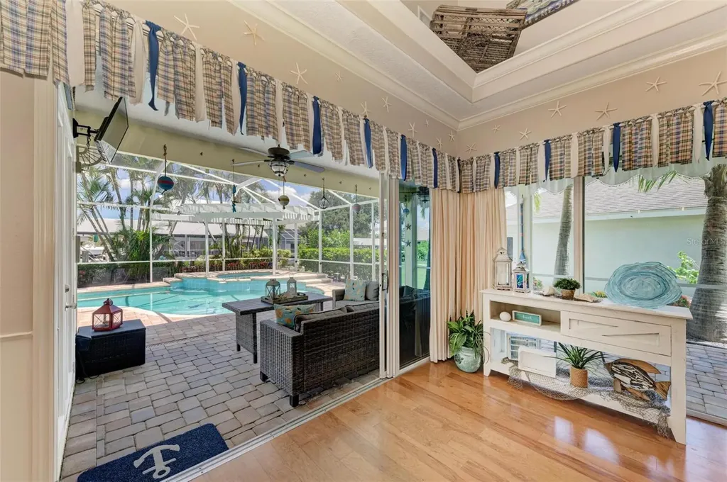 4527 Blue Marlin Drive Bradenton FL 34208