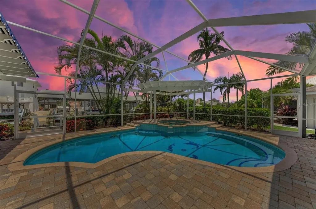 4527 Blue Marlin Drive Bradenton FL 34208