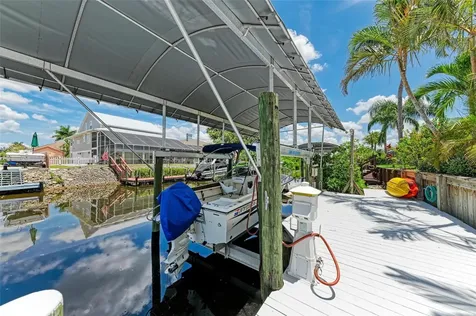 4527 Blue Marlin Drive Bradenton FL 34208