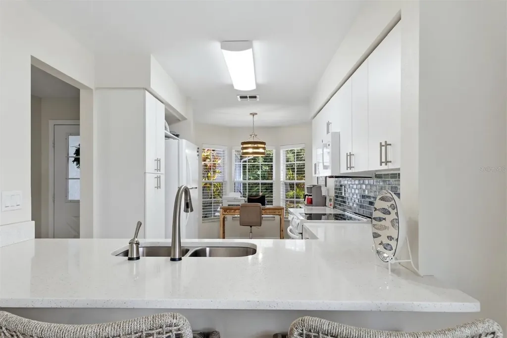 6401 Approach Road Sarasota FL 34238