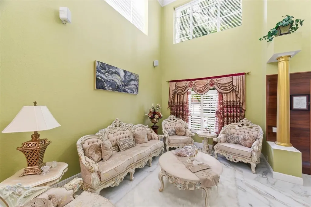 9207 Meadow Lane Court Tampa FL 33647