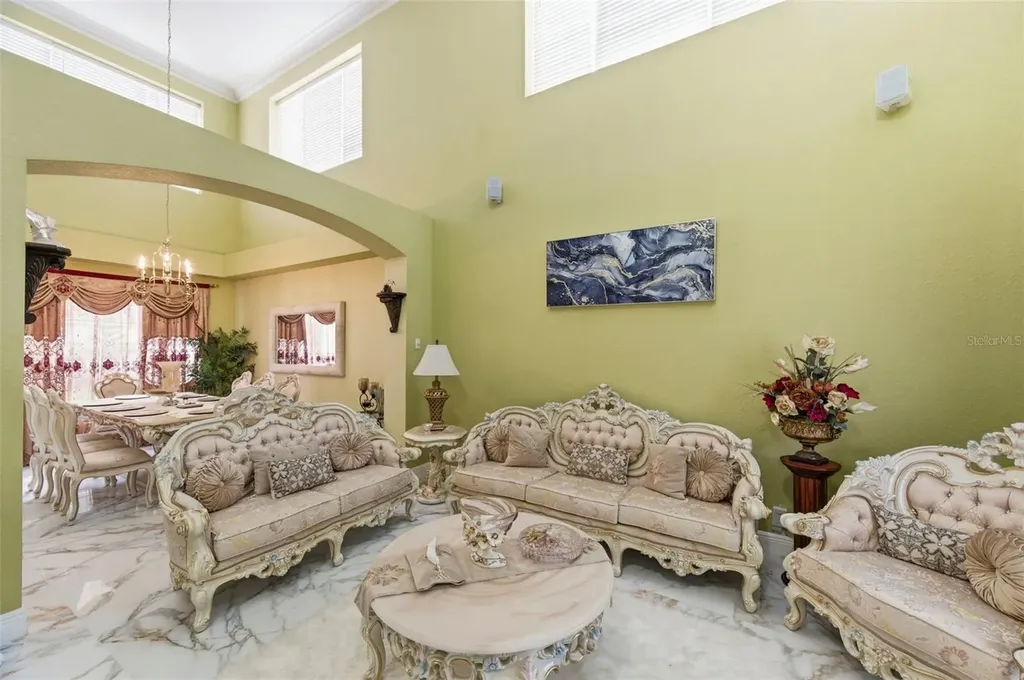 9207 Meadow Lane Court Tampa FL 33647