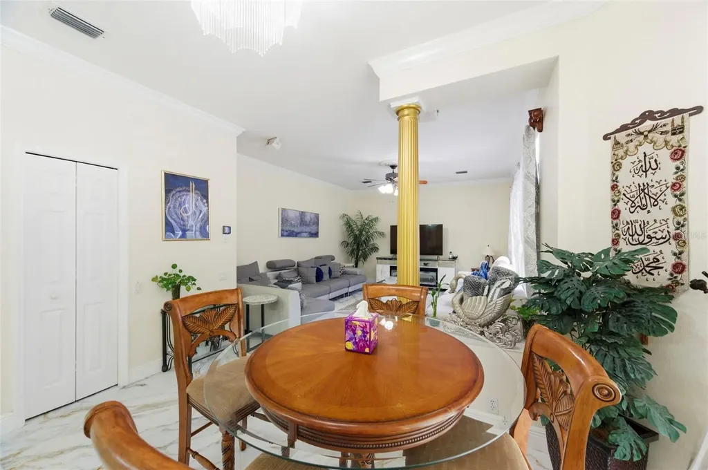 9207 Meadow Lane Court Tampa FL 33647