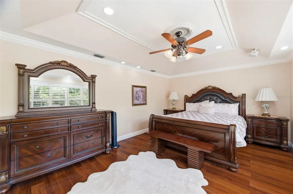 9207 Meadow Lane Court Tampa FL 33647