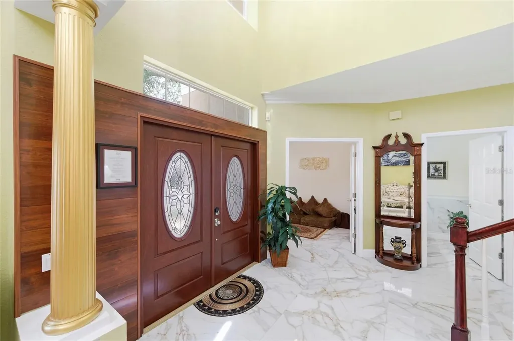9207 Meadow Lane Court Tampa FL 33647