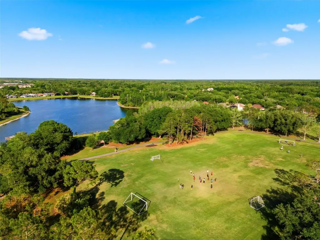9207 Meadow Lane Court Tampa FL 33647