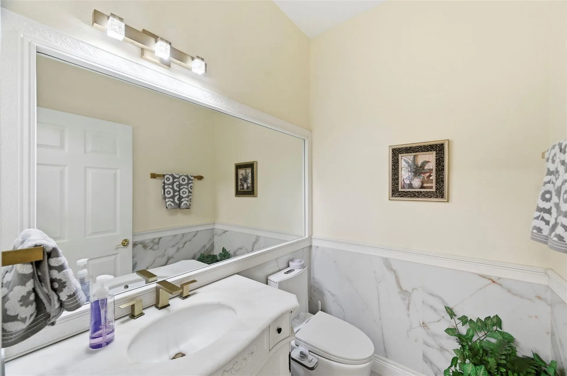 9207 Meadow Lane Court Tampa FL 33647
