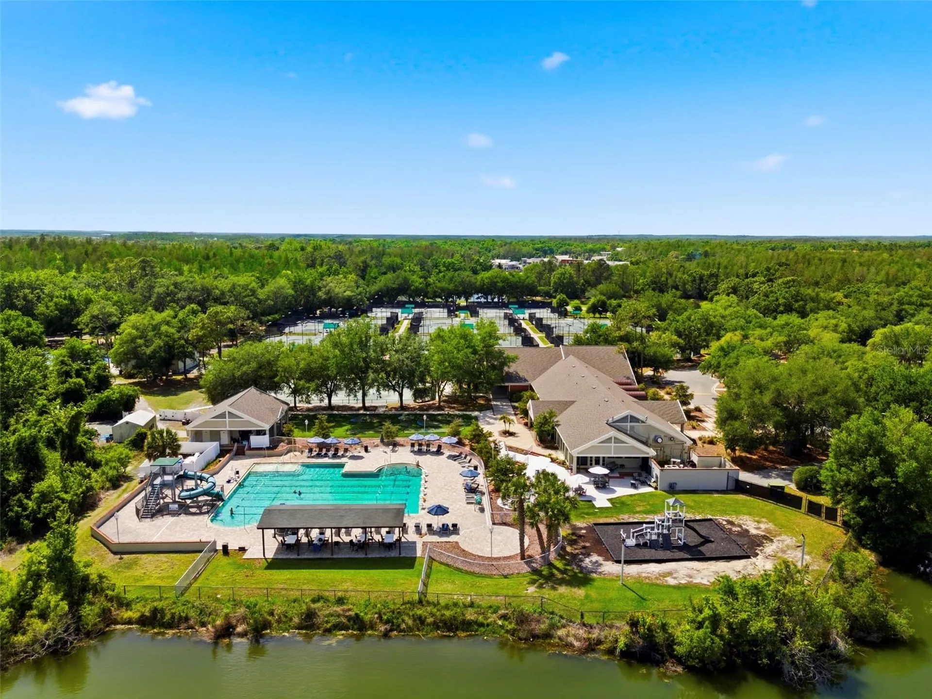 9207 Meadow Lane Court Tampa FL 33647