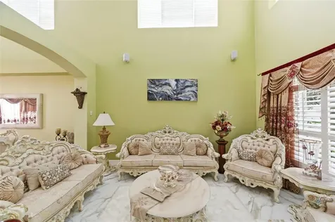 9207 Meadow Lane Court Tampa FL 33647