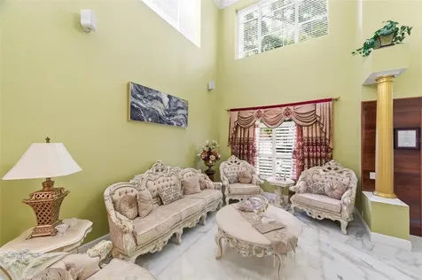 9207 Meadow Lane Court Tampa FL 33647